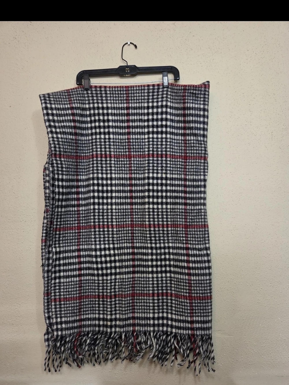 Pendleton Throw Black, White & Red Plaid Fringe Blamket Wool
